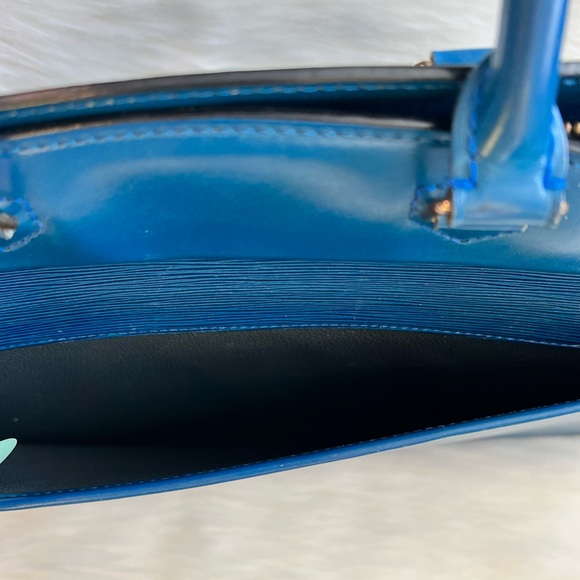 Authentic Louis Vuitton Handbag - Picture 7 of 15